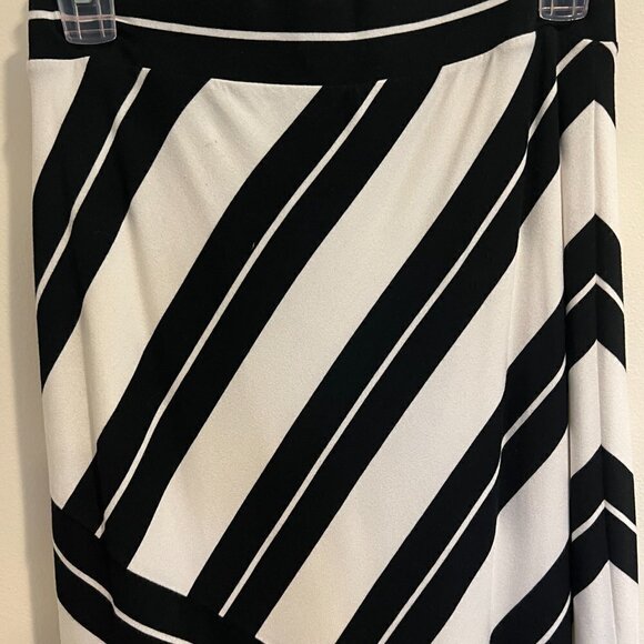 White House Black Market Black &White Diagonal Stripe Maxi Skirt, Size XS - Picture 6 of 7